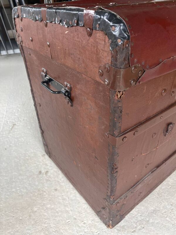 Grande Malle « au bon marché Paris » vintage des années 1900