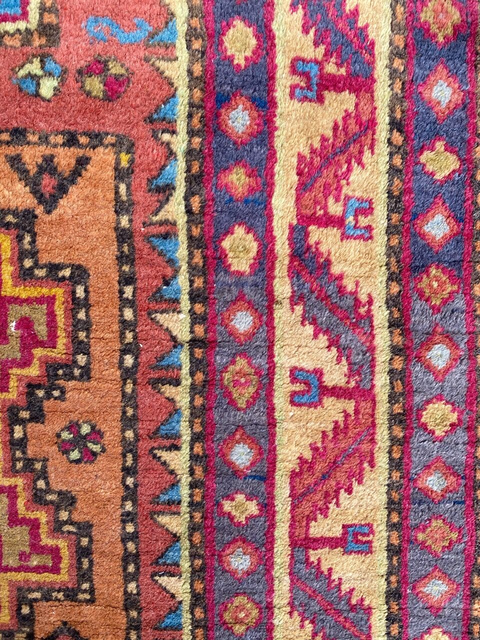 Vintage carpet sinkiang caucasian designs 92x150 cm