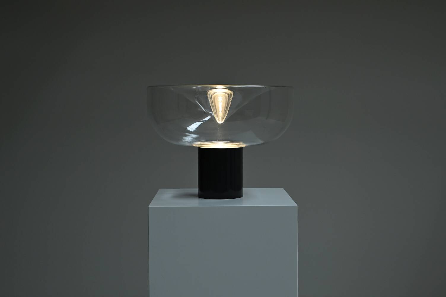 Lampe de table Aella 54 par Renato Toso & Giovanna Massari pour Leucos, années 1960.