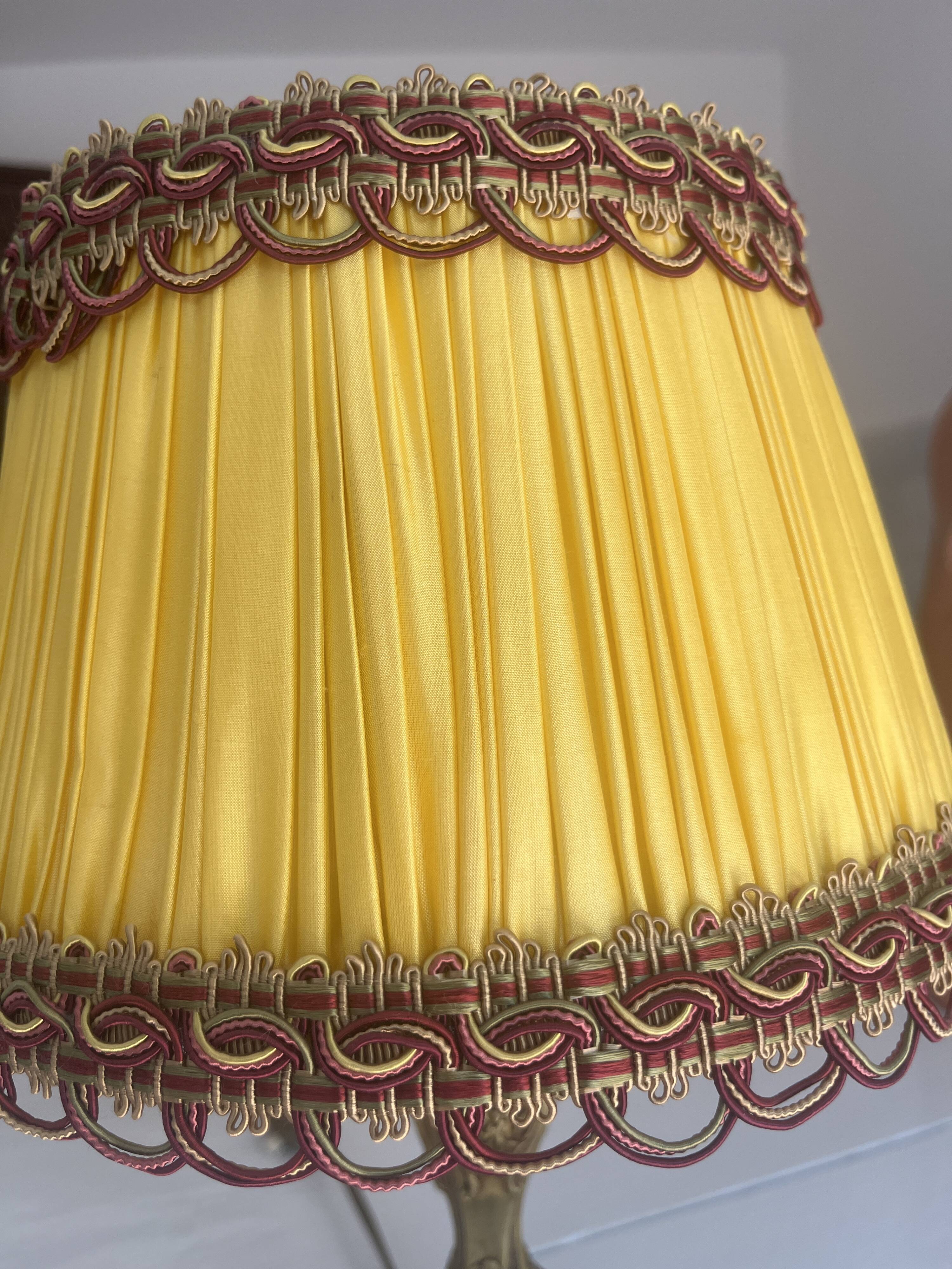 Lampe bronze style rocaille époque XVIII