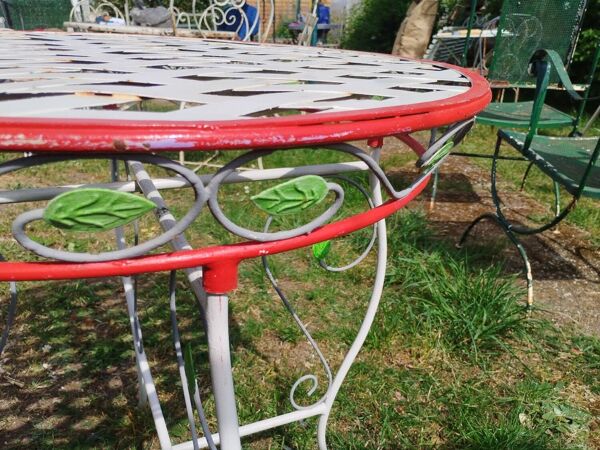 Table de jardin en fer forgé vintage