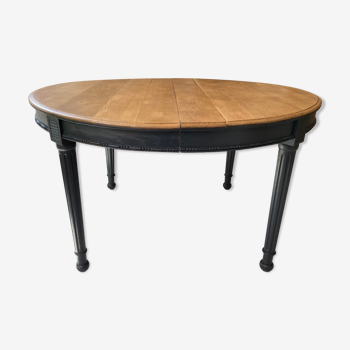 Renovated table, expandable 4/10 covered