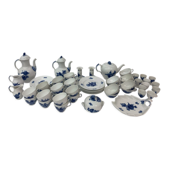 Set of Royal Copenhagen blue flower braided crockery