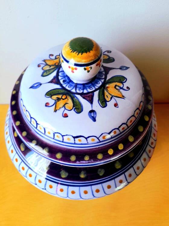 Italian ceramic apothecary jar