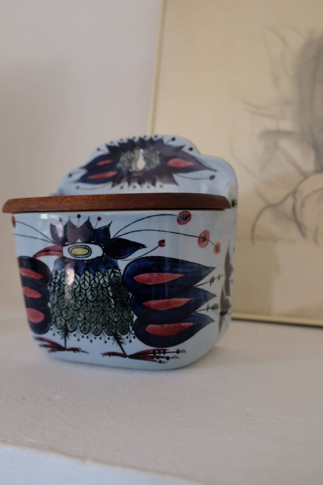 Royal Copenhagen Aluminia Tenera – wall-mounted salt pot "Crazy Bird" – Be