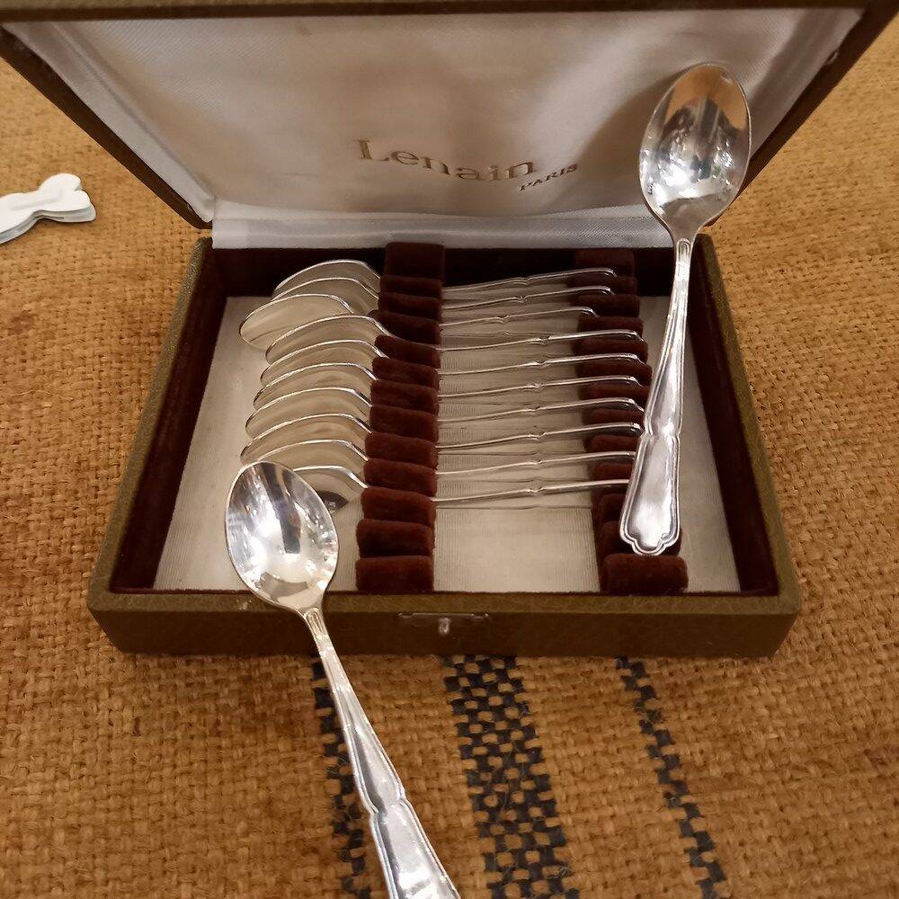 12 Cuillères à Moka