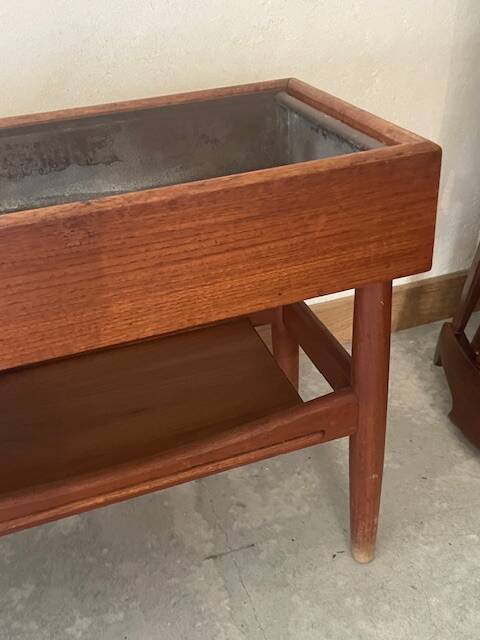 Jardinière console