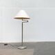 Adjustable floor lamp