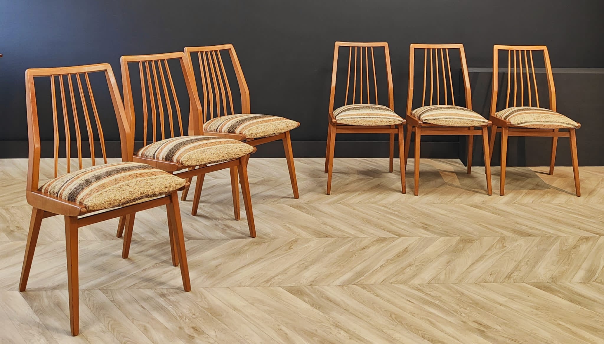 Six mid century dining table chairs