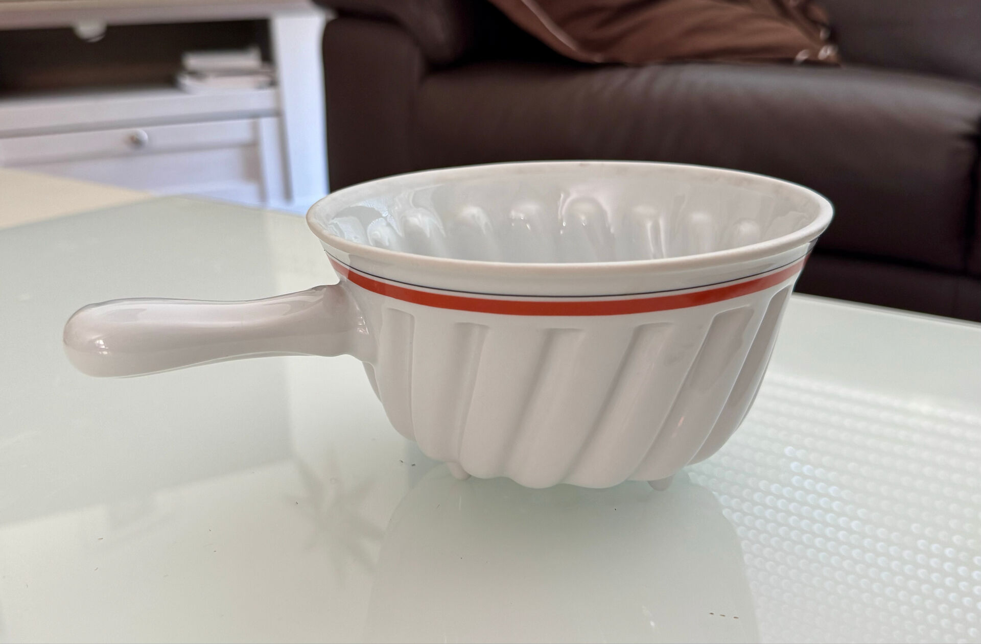 Porcelain fruit bowl