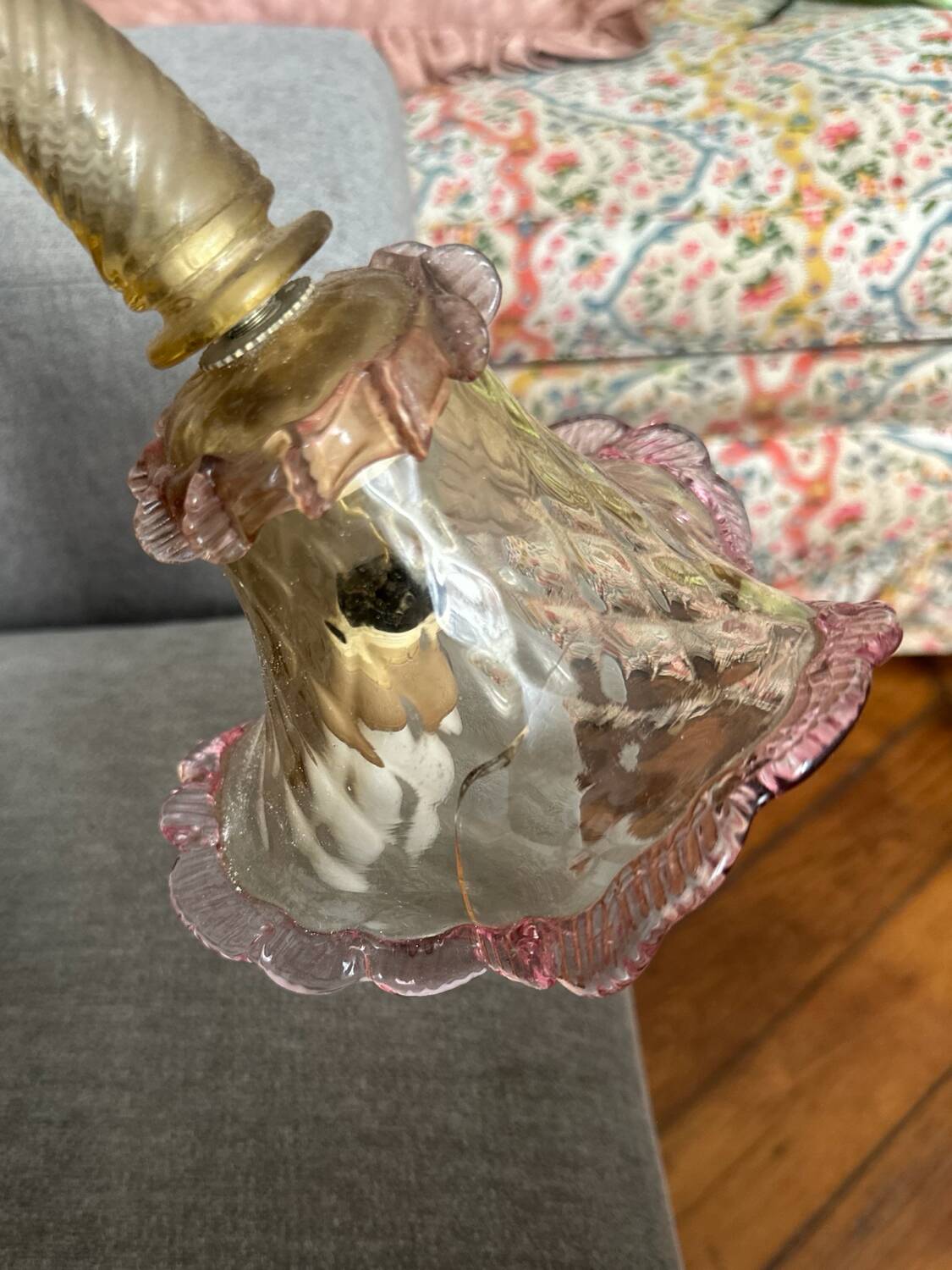 Murano glass chandelier Venetian flowers, circa 1950/1970 pink yellow