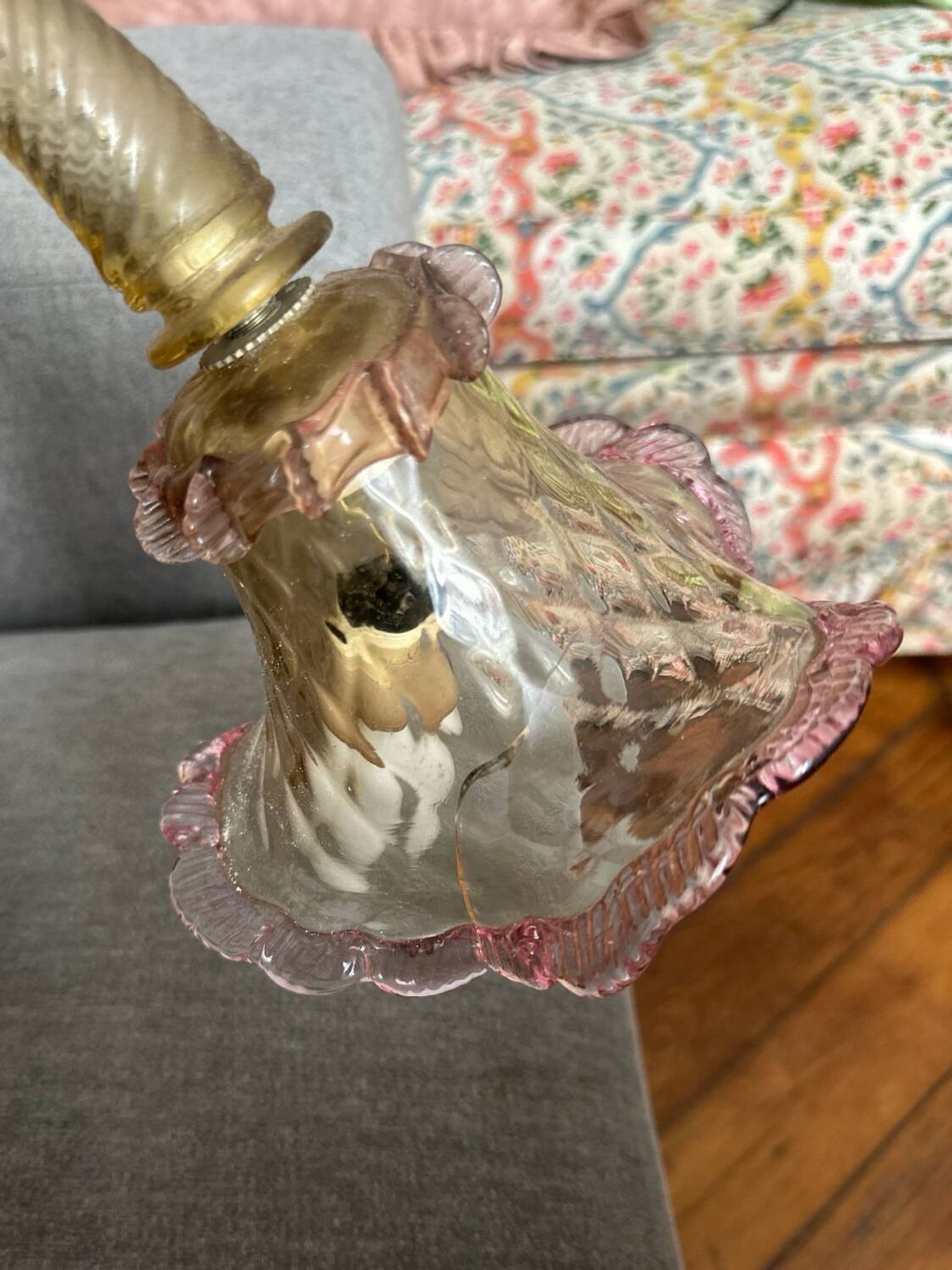 Murano glass chandelier Venetian flowers, circa 1950/1970 pink yellow