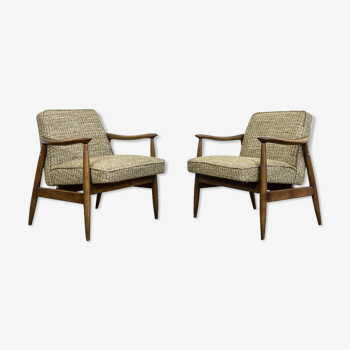 Pair of restored vintage GFM 87 armchairs by Juliusz Kedziorek, 1960s