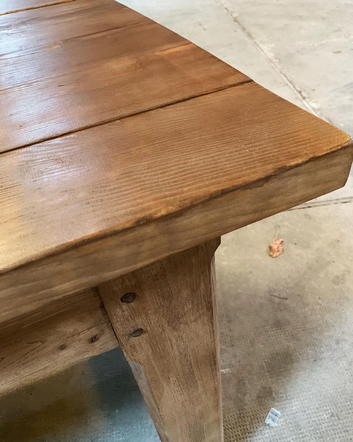 Farm table