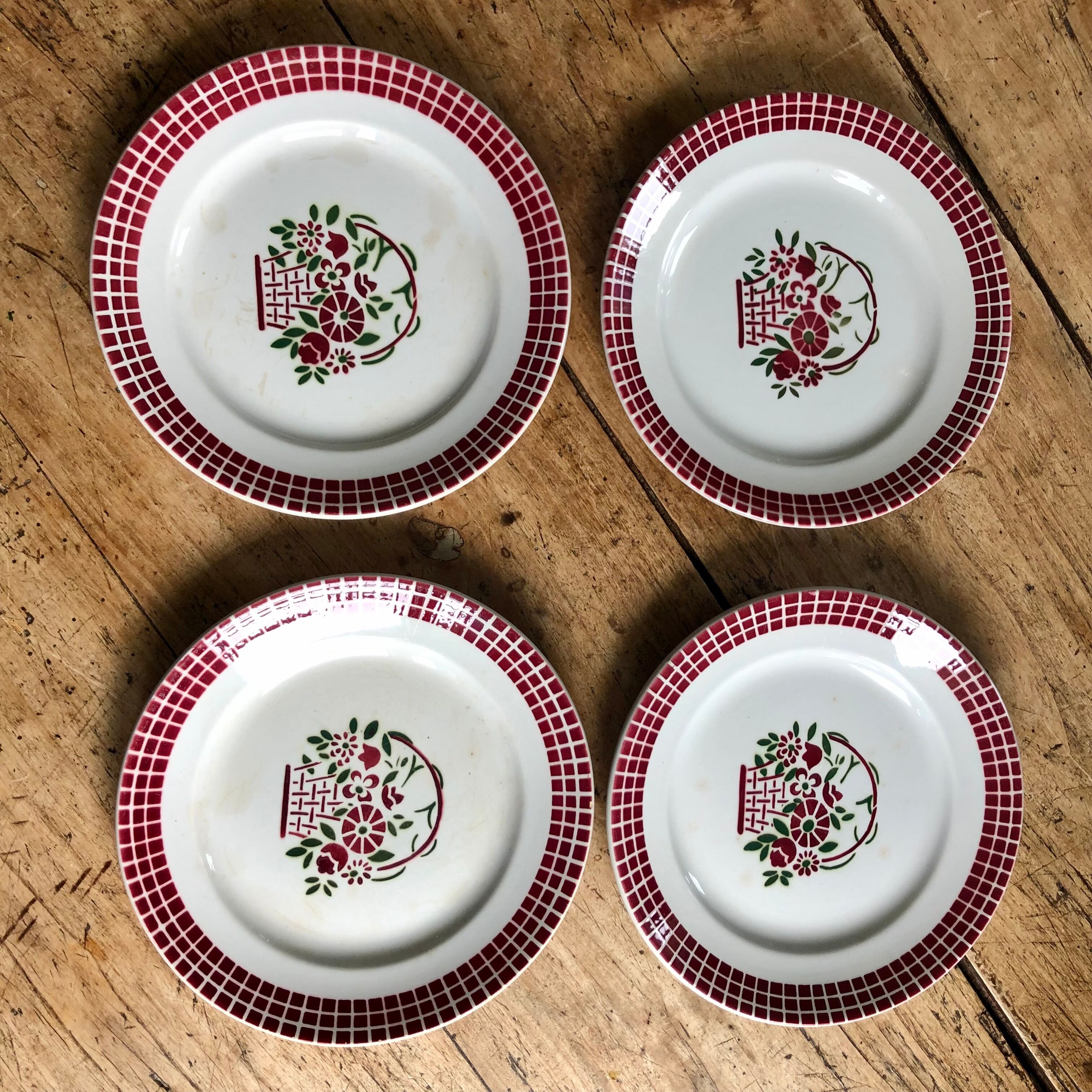 Plates "Flower basket" - manufacture of Badonvilliers