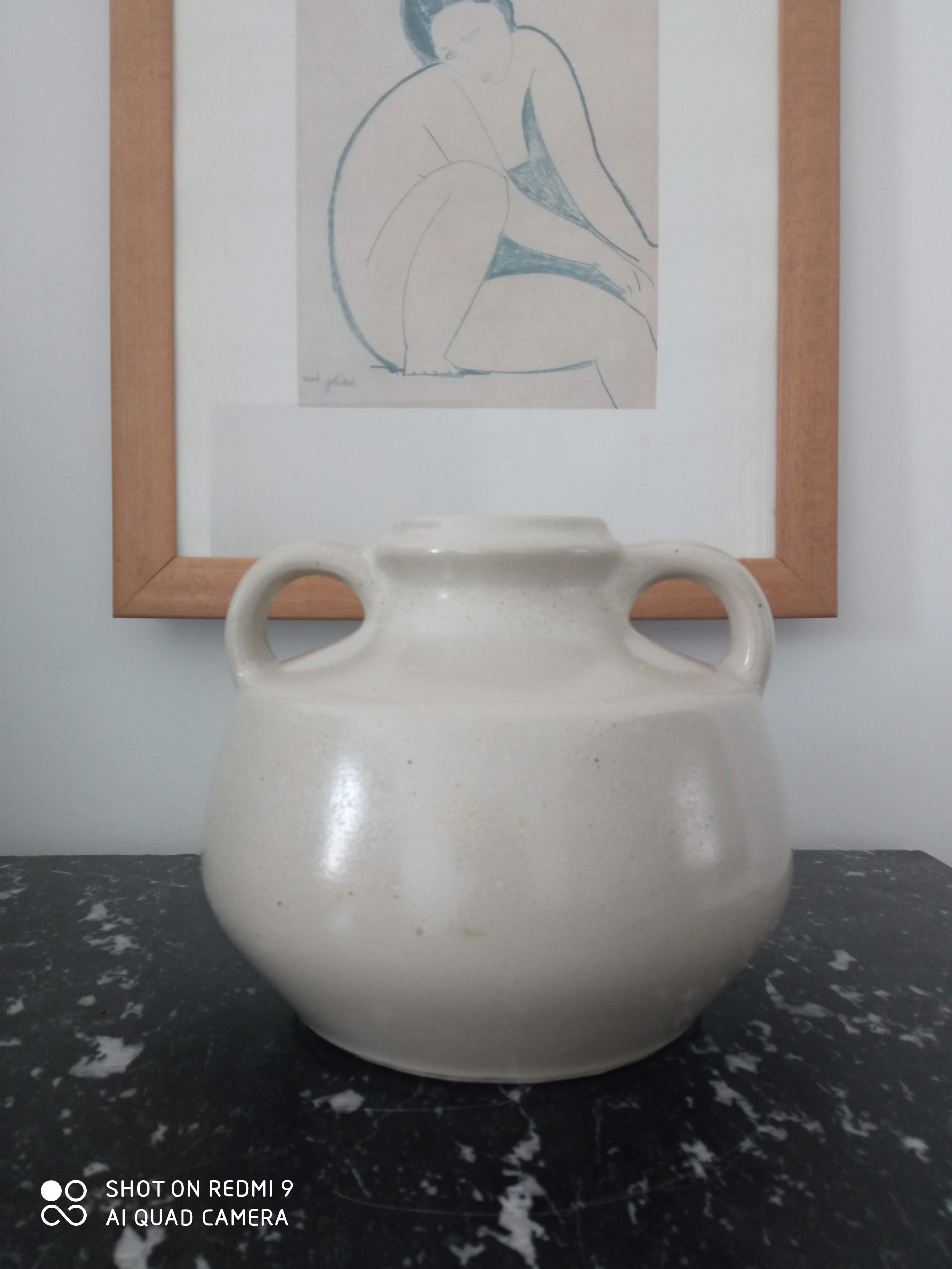 Capuchin sandstone vase