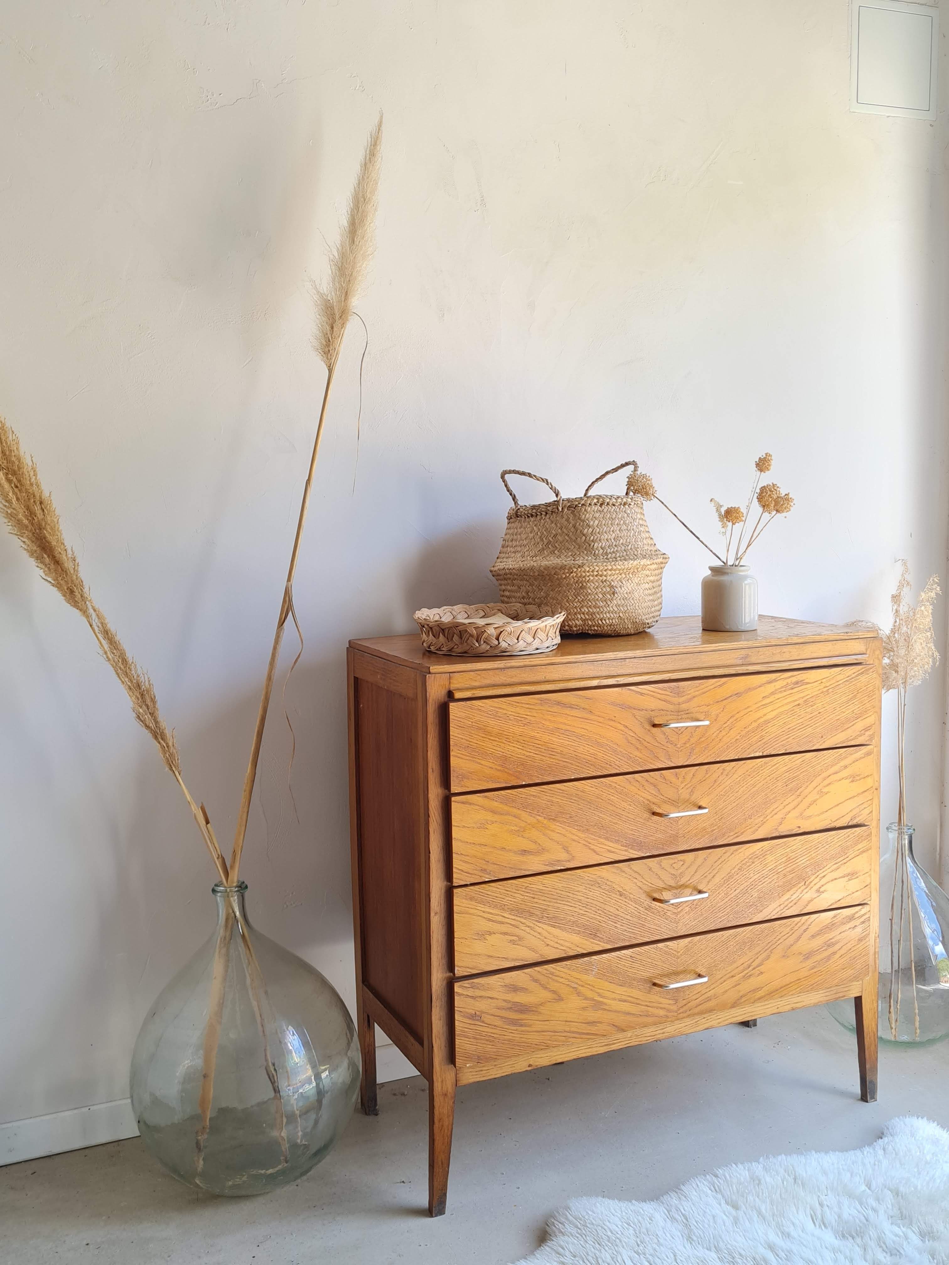 60s dresser - 4 drawers