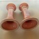 Paire de bougeoirs roses nacrés irisés, années 70