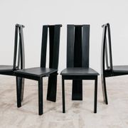 Ensemble de 4 chaises de salle à manger postmodernes design années 80 vintage.