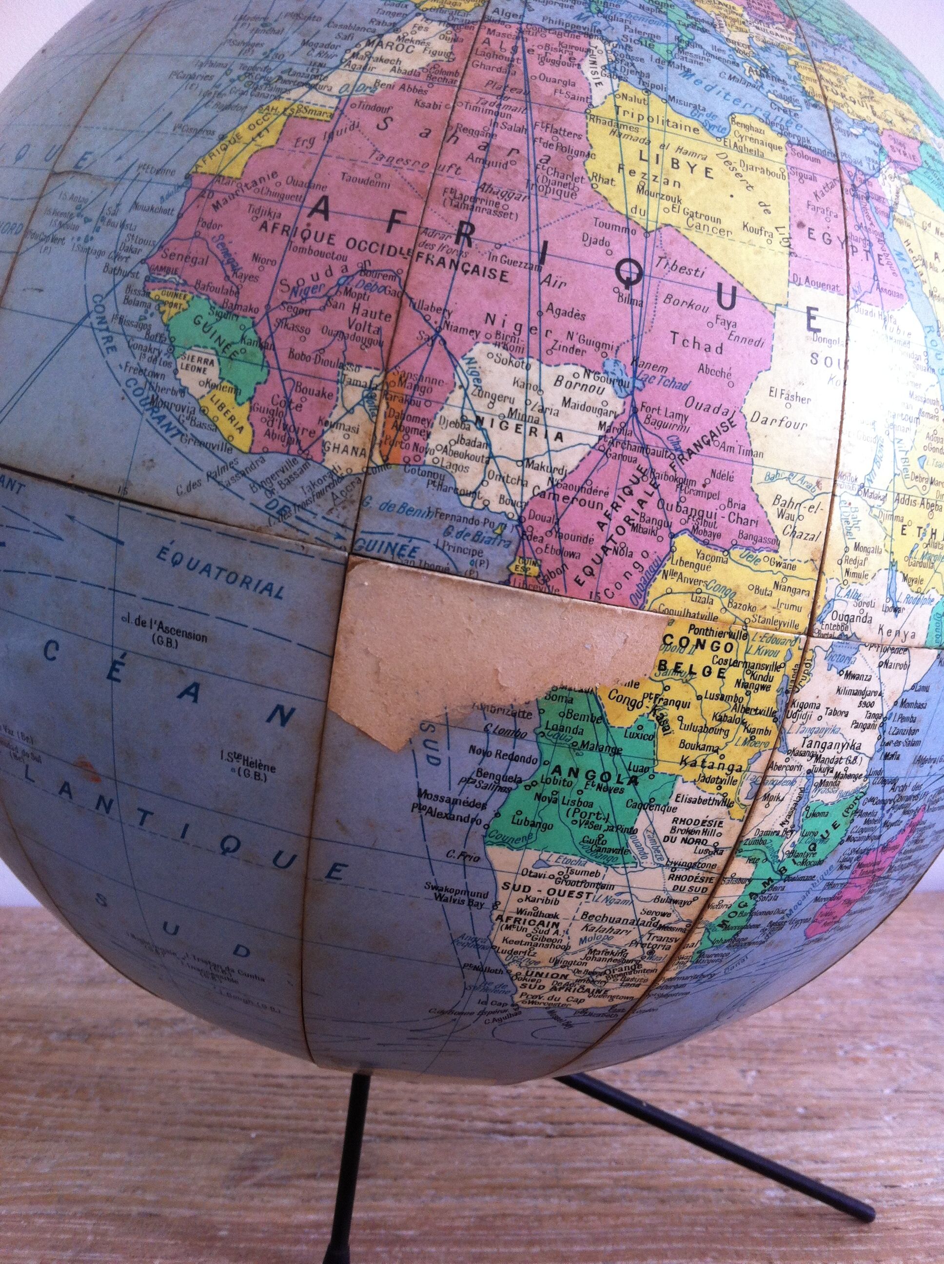 Tripod terrestrial globe