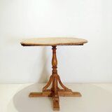 Table ronde en bois