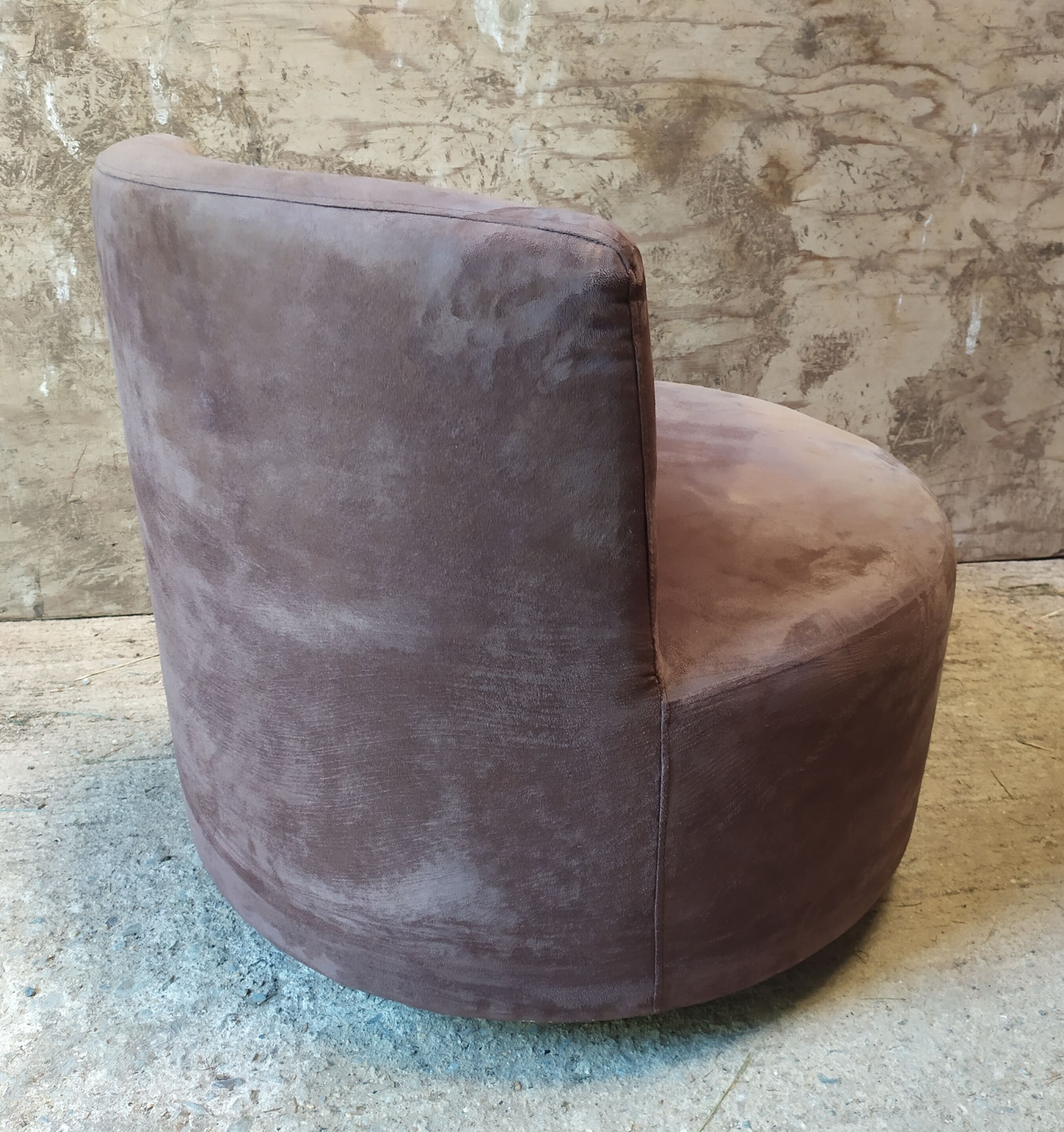 Swivel chair