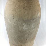 Old terracotta pot / grey jar