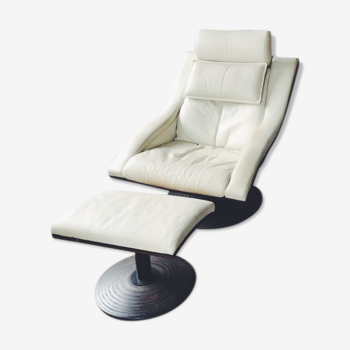 Fauteuil et ottoman en cuir blanc