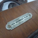 Mirror to ask bronze and brass beginning XXth 32 x 45 cm