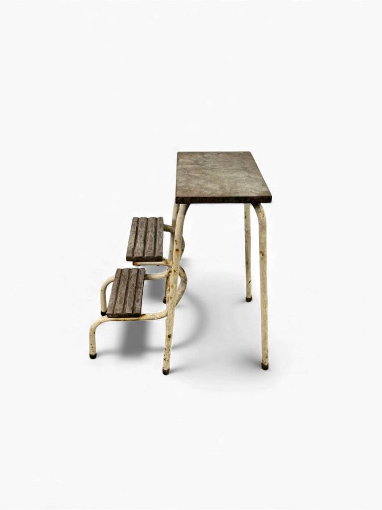 Vintage folding stool/kitchen step stool/ladder