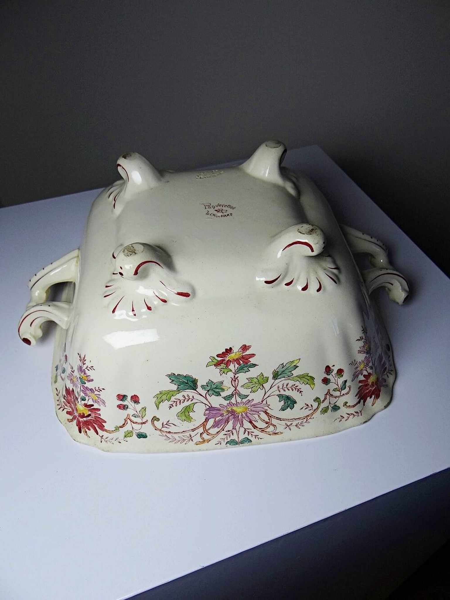 Antique Longchamp soup tureen/vegetable dish with polychrome daisies in ironstone.
