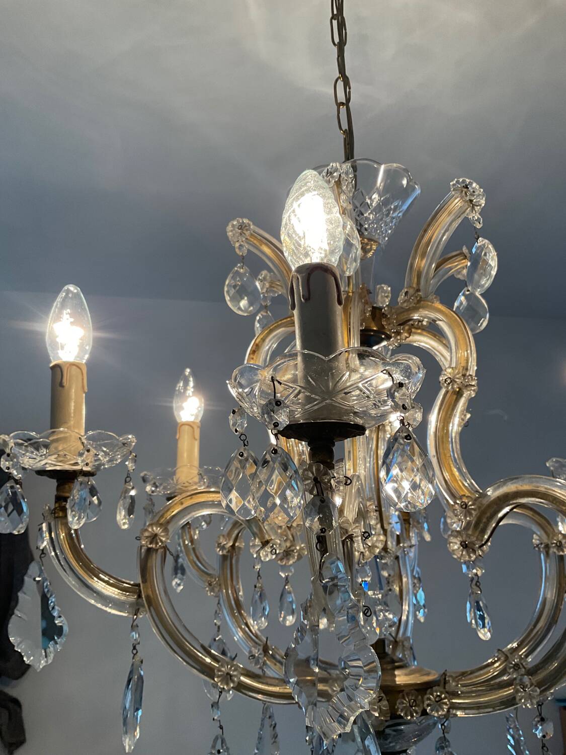 Old Venetian chandelier in crystal and bronze