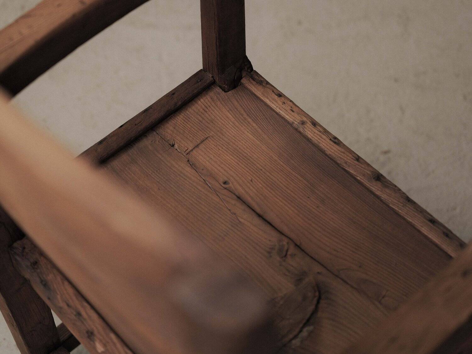 Mountain armchair in larch and pine, around 1900