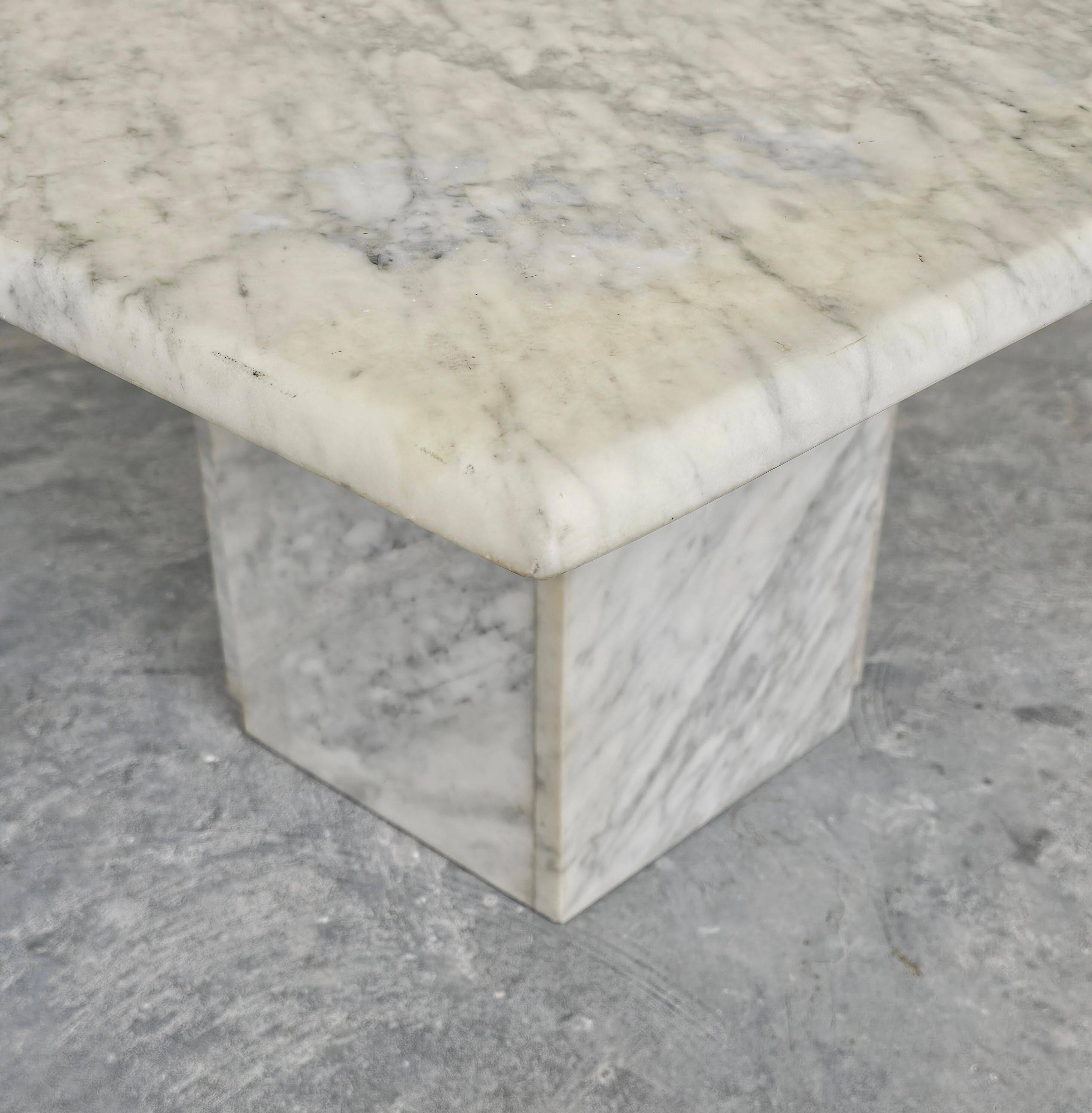 Postmodern coffee table cat's eye white Carrara marble Roche Bobois style