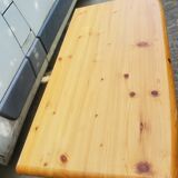 Commode pin
