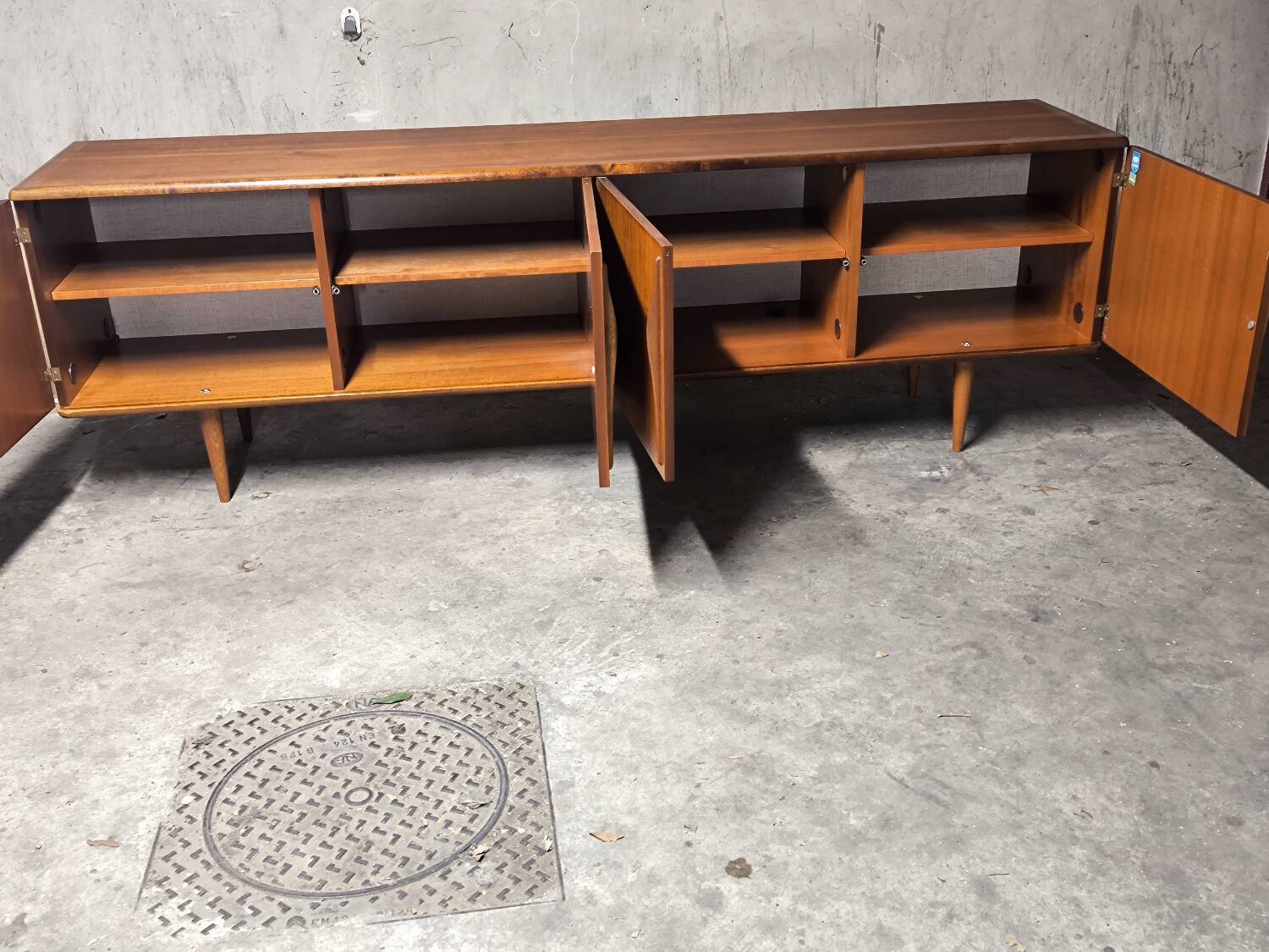 Enfilade scandinave vintage en palissandre