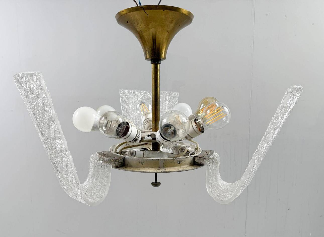 Barovier & Toso. Large ceiling lamp/chandelier by Barovier & Toso, Murano glass, Italy, 1960s, rare example.
