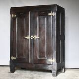 Art deco cooler in solid oak