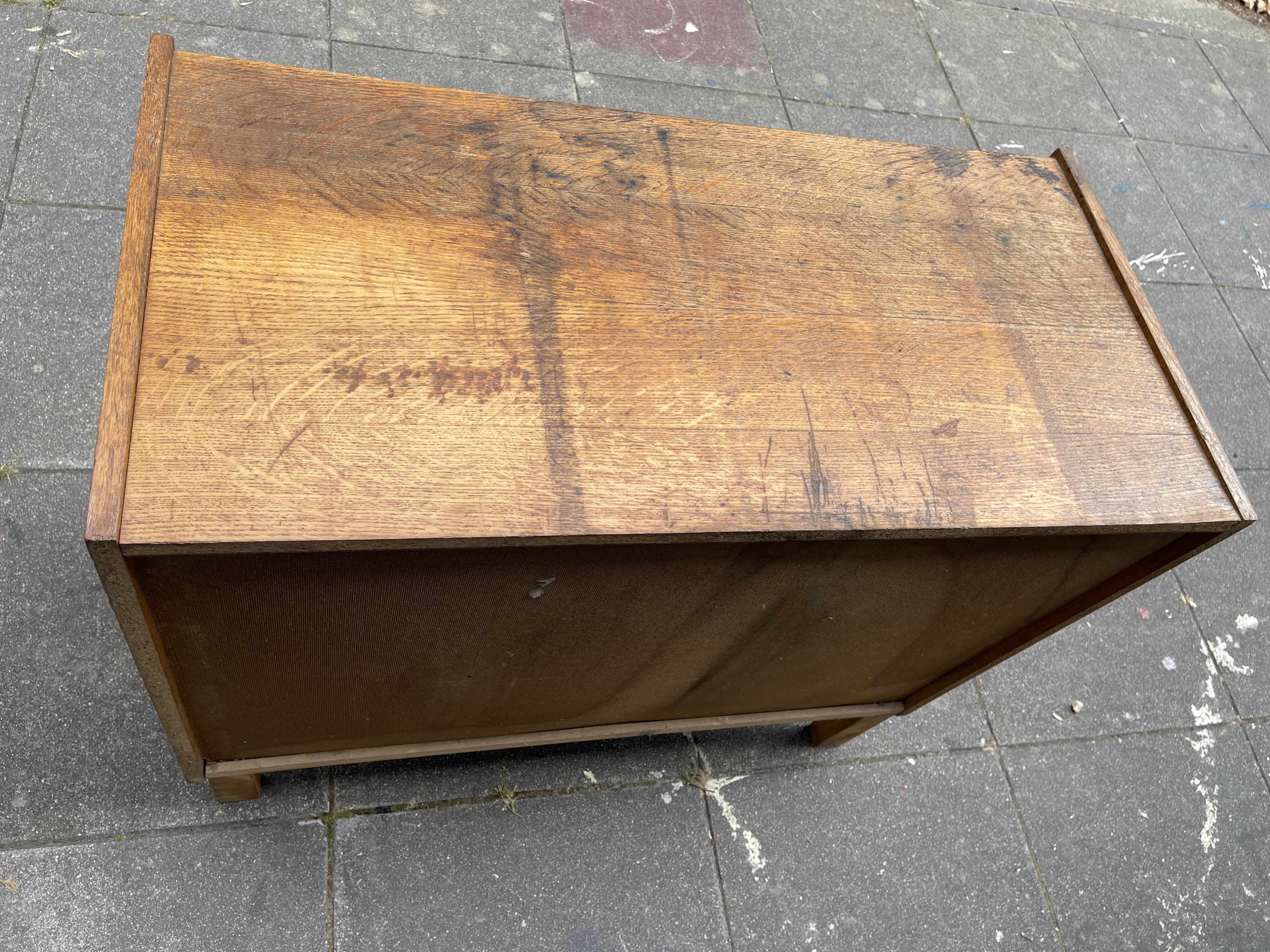 Commode vintage
