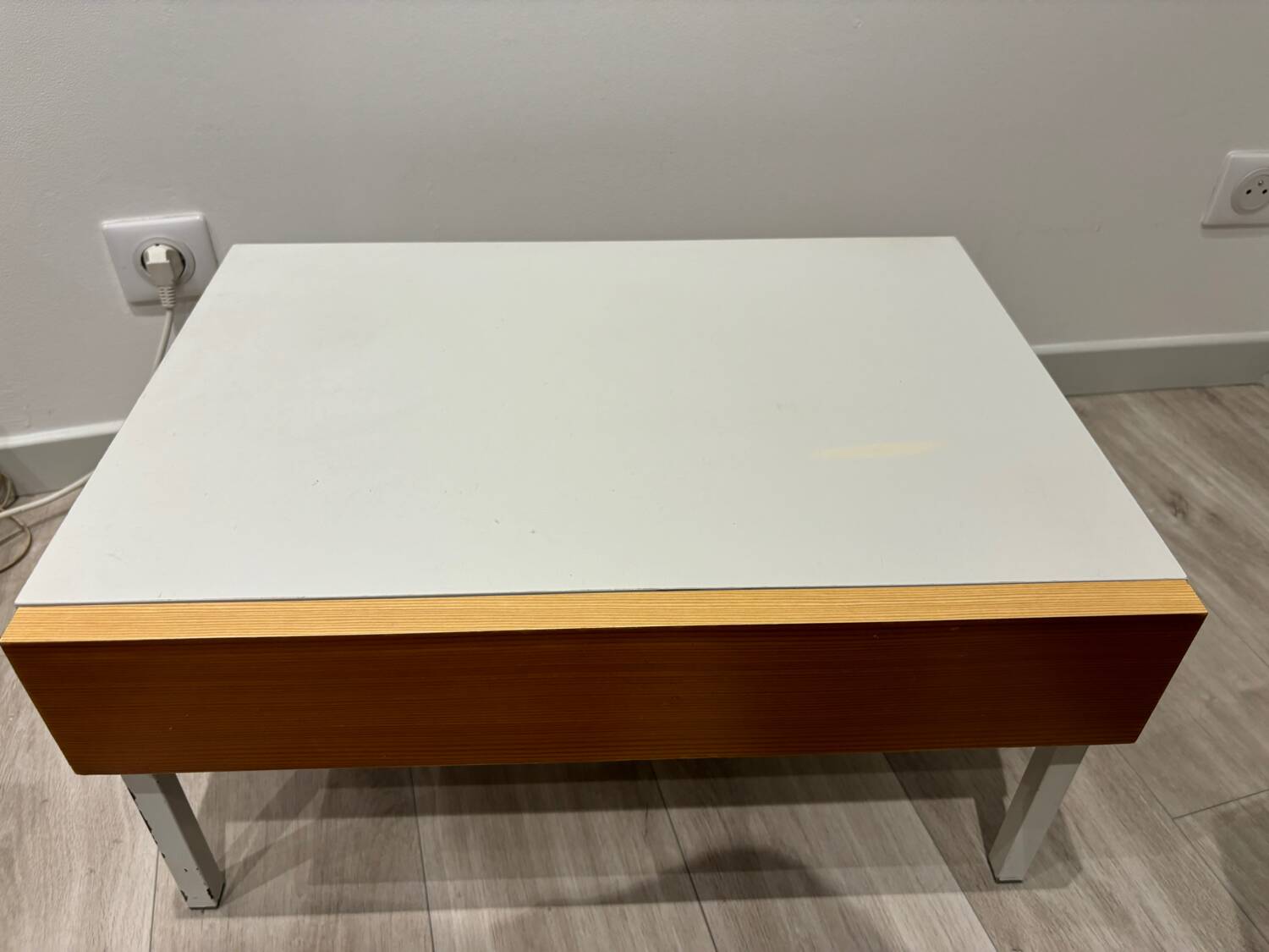 Nightstand / coffee table Interlübke vintage 70s – white lacquer