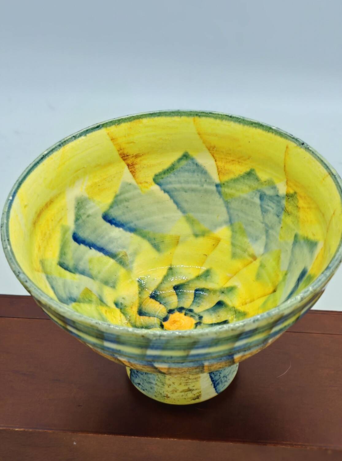 Large bowl on pedestal in pure Provencal style