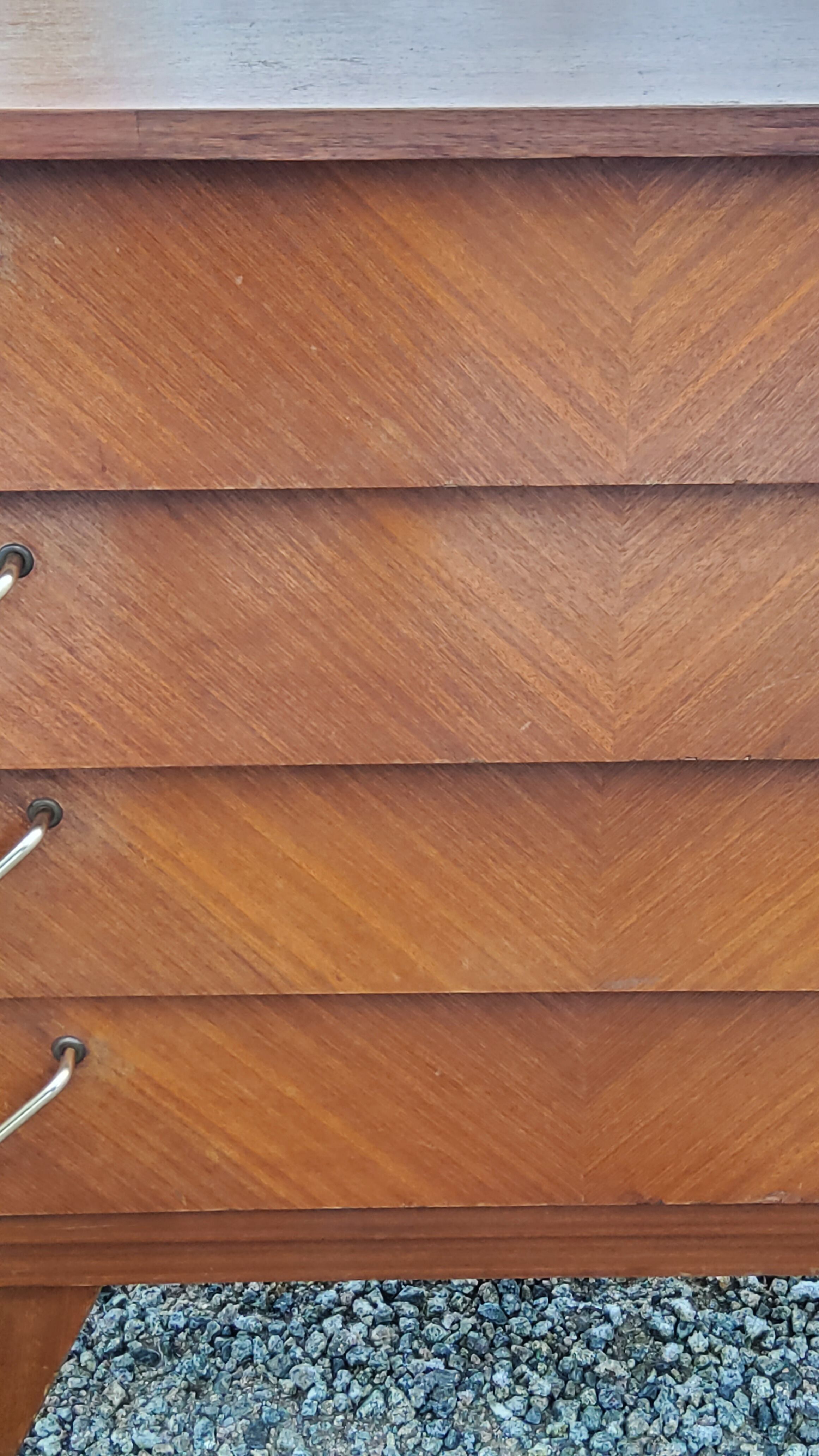 Vintage chest of drawers from the 50s 4 drawers feet compass and mahogany fins