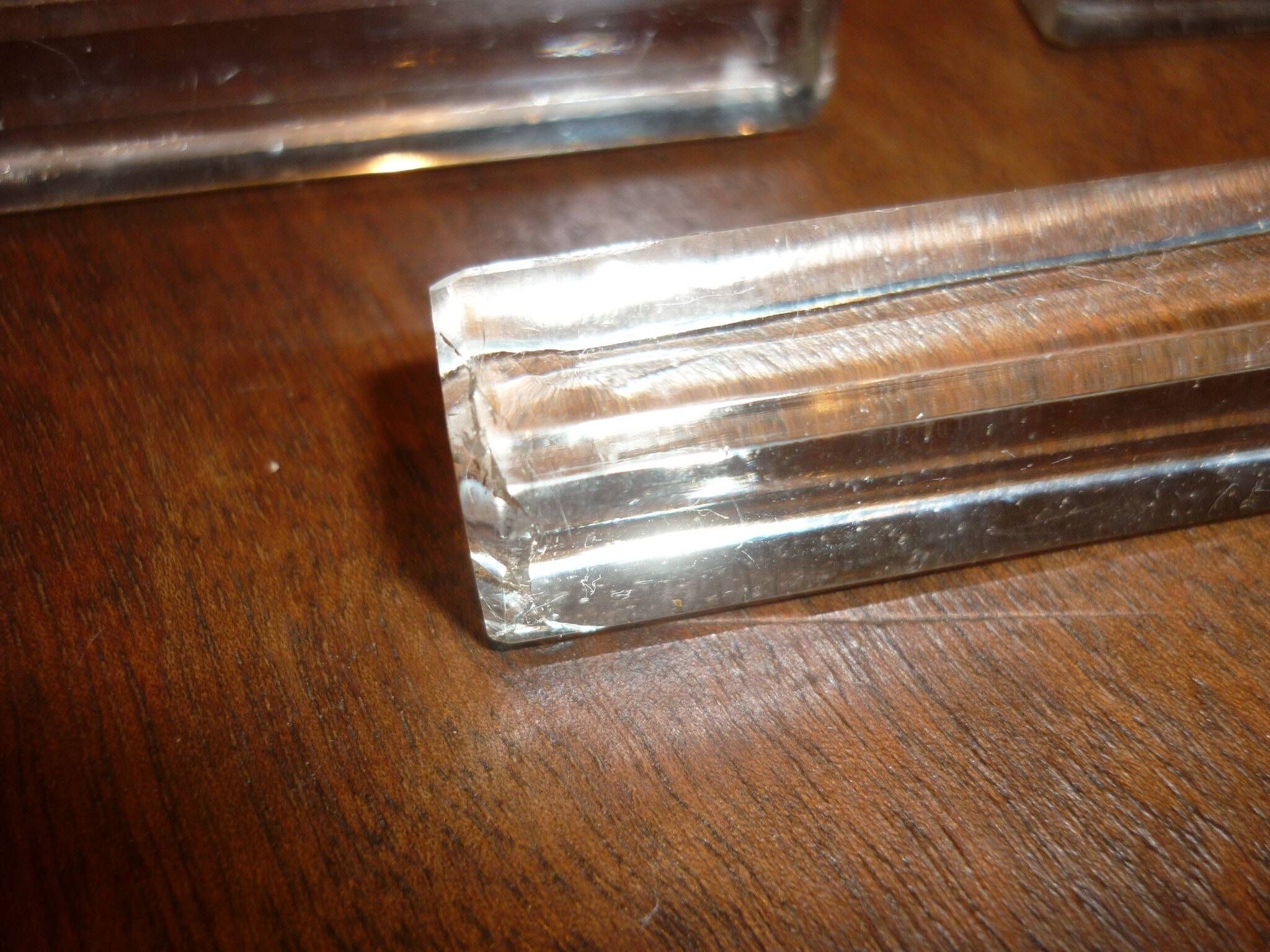 Pot carré avec porte-couteaux en verre