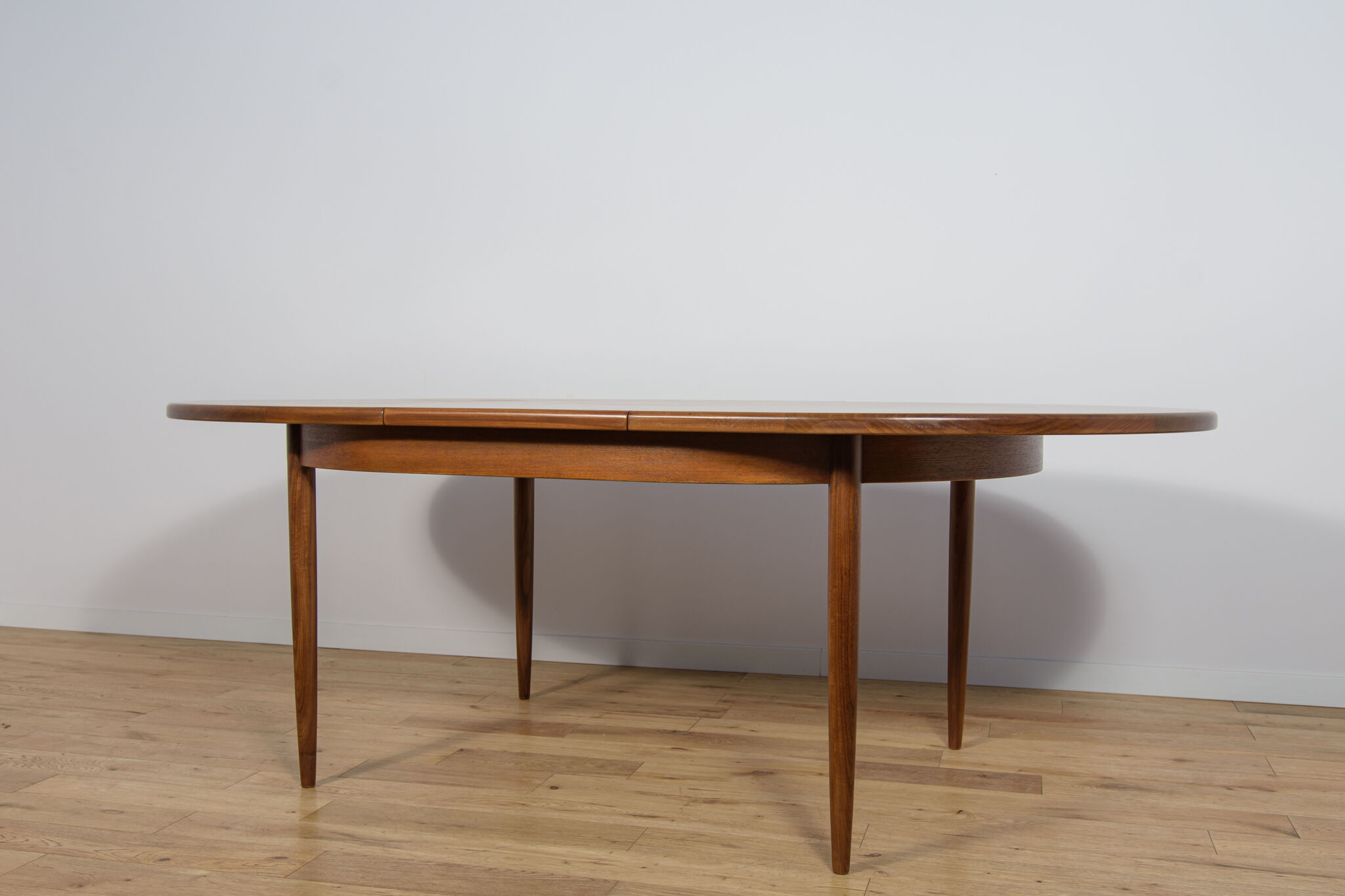 Mid-century modern teak oval dining table from G-Plan, United Kingdom, 1960s