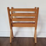 Scandinavian magazine holder