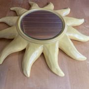 Miroir soleil ancien D. Dinis en céramique jaune