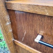 Commode vintage pieds compas