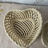Set of 3 vintage beige heart-shaped woven porcelain nesting baskets
