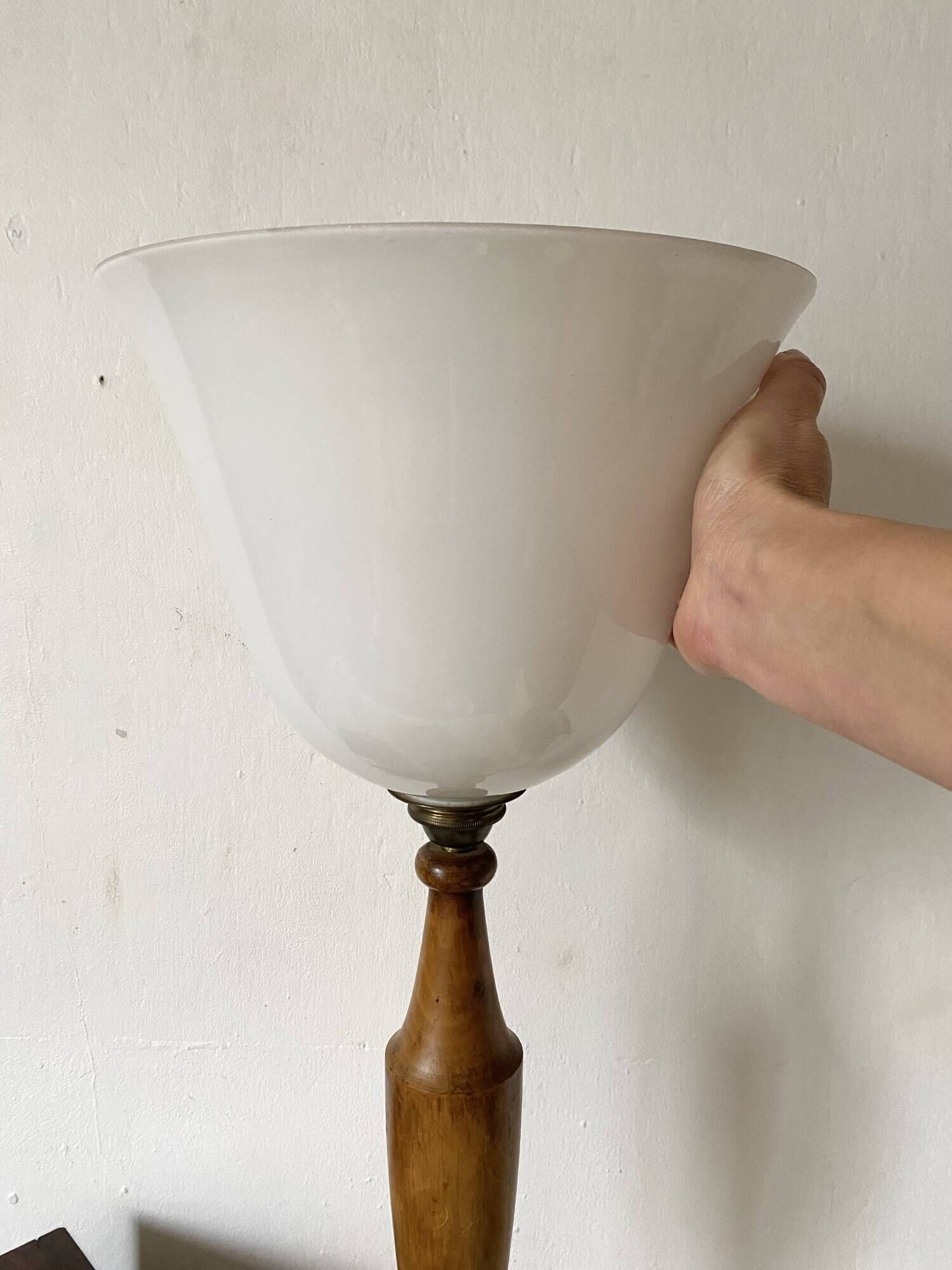 Large Art Deco lamp in Mazda style made of turned wood and opaline.