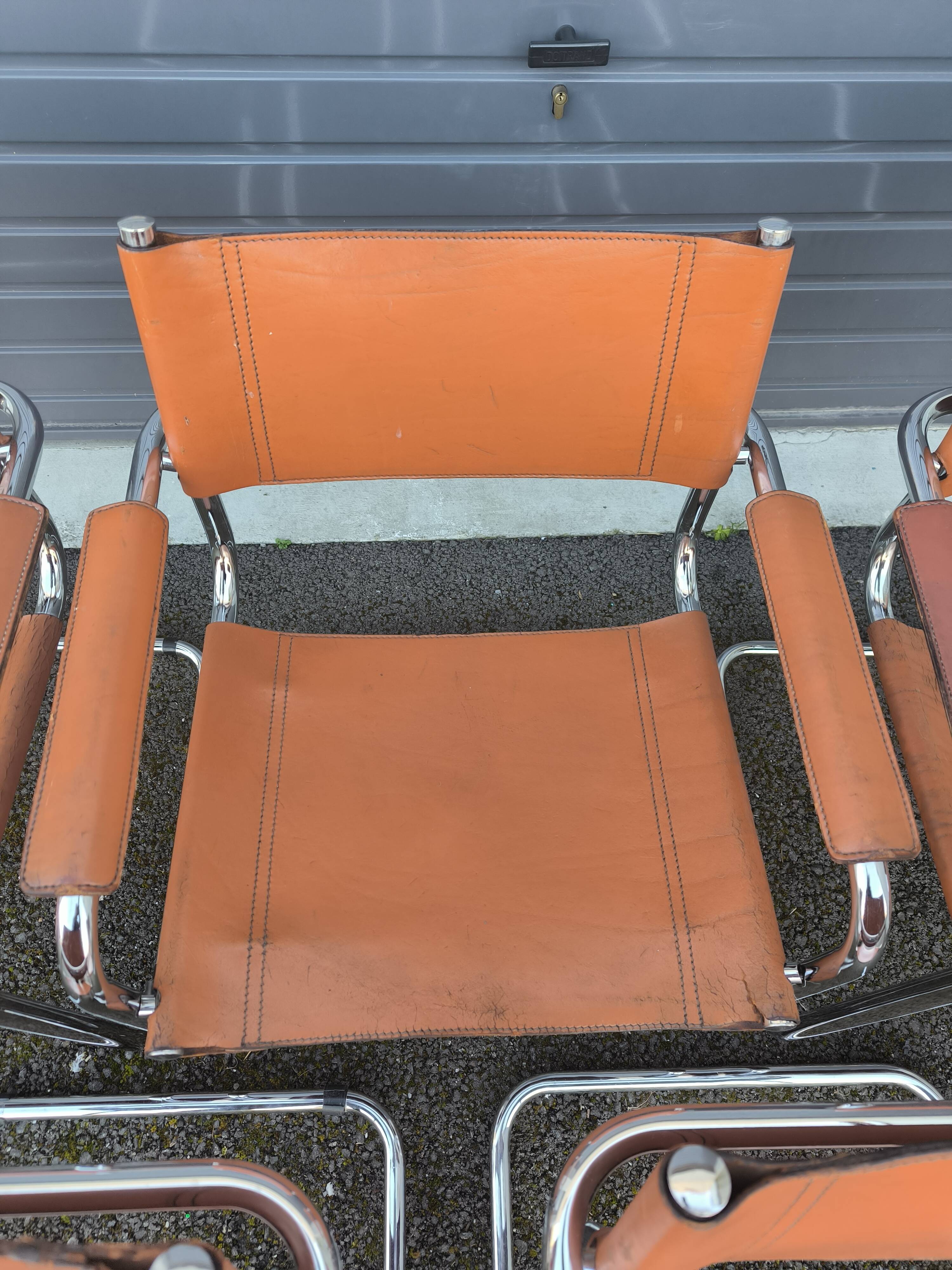 Cantilever chairs in the style of Matteo Grassi